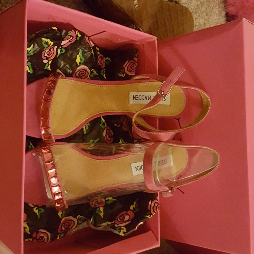 NWB Steve Madden Studded High heel sandals - Picture 3 of 4